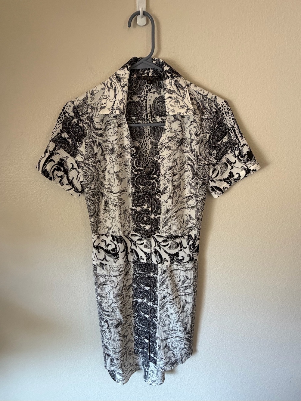 Alberto Makali Black and White Printed Short Sleeve Dress